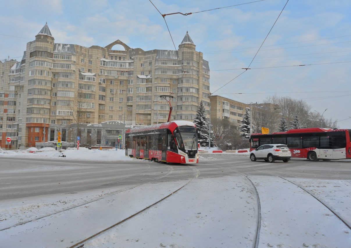 Запущено движение трамваев по улицам Крисанова и Карпинского в Перми